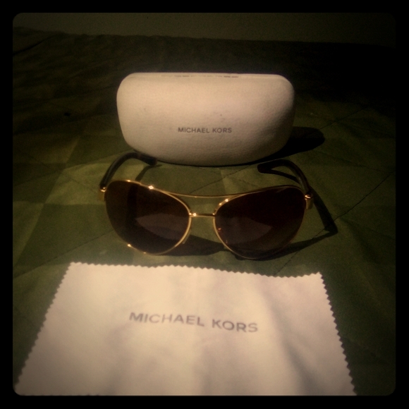 Michael Kors MK 5015 (Astrid III) Sunglasses - Picture 1 of 8